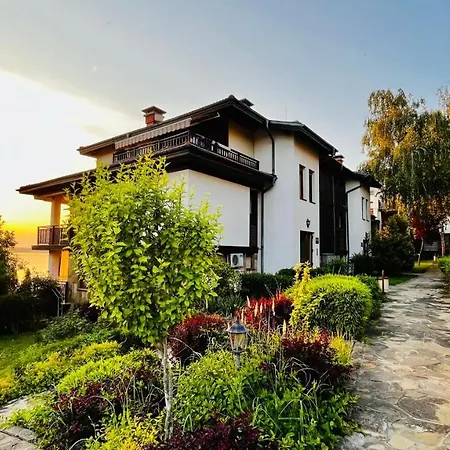Cozy Santa Marina Sozopol